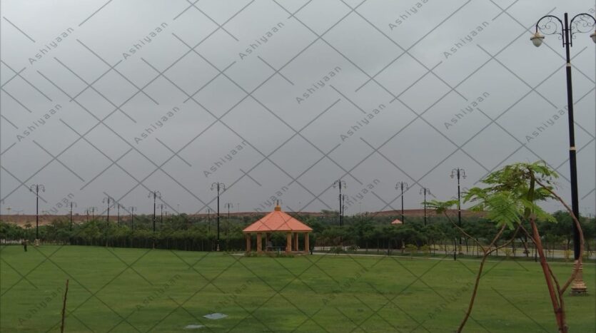 Plot for sale in Bahria town Karachi,