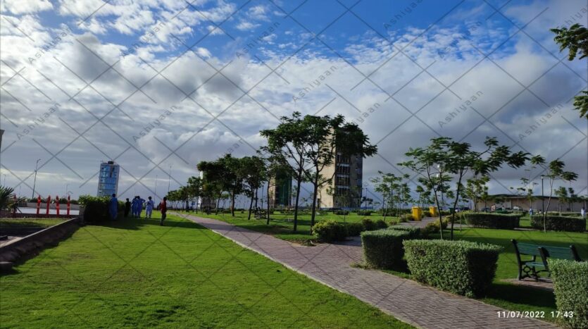 Plot for Sale in Bahria Town Karachi
