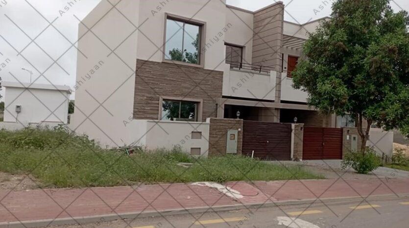 villa for sale in Bahria Town Karachi