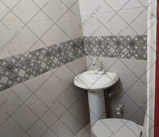 Portion for sale in Mehmoodabad