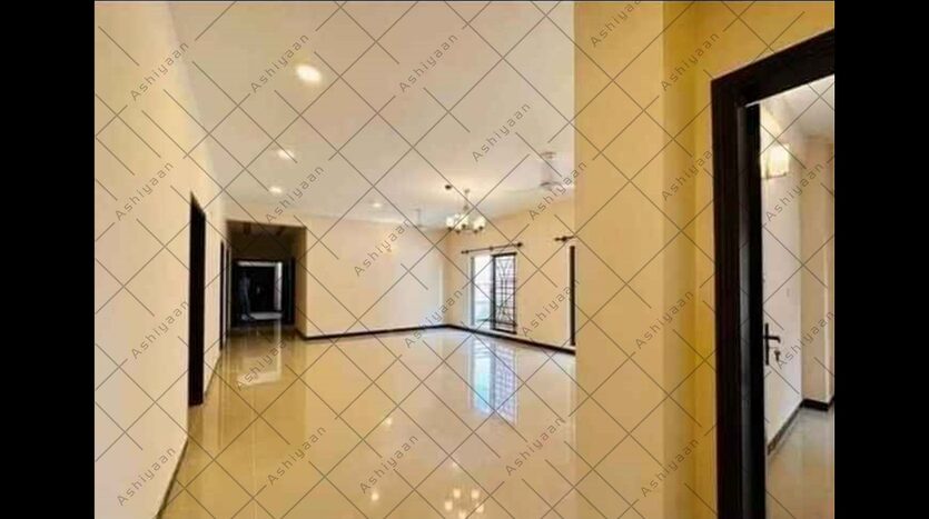 250 Yards Flat For Rent in Askari 5 Karachi (1)